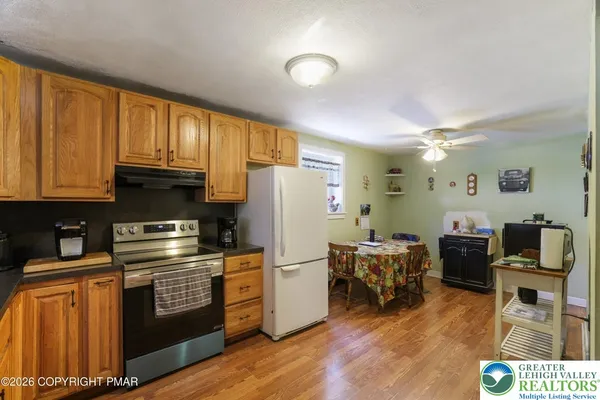 1207 UPPER SEESE HILL RD