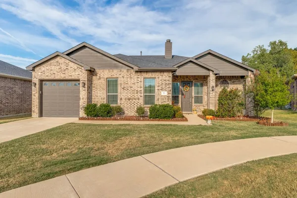 921 HEARTHSIDE WAY