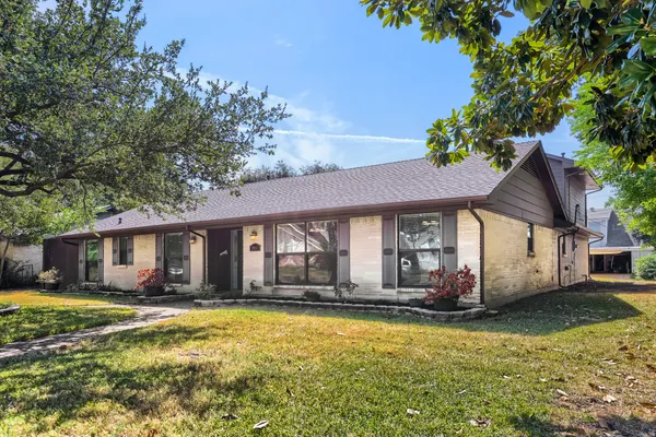 2912 MARSANN LN