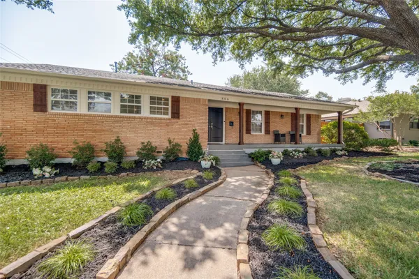 806 KNOTT PL
