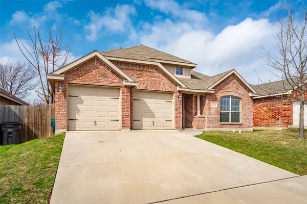 2308 WAKECREST DR