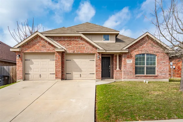 2308 WAKECREST DR