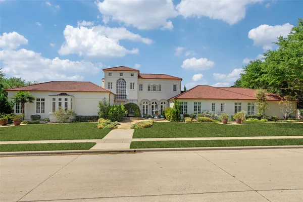 5500 MIRAMAR LN