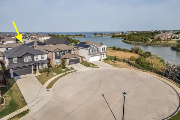2907 BODIE CT
