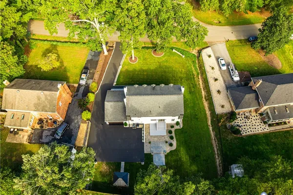 4013 CRESTHILL RD