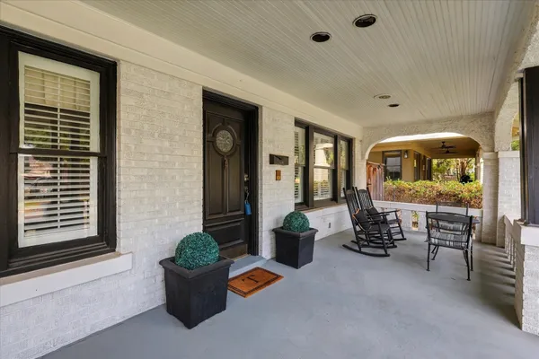 1500 CLOVER LN