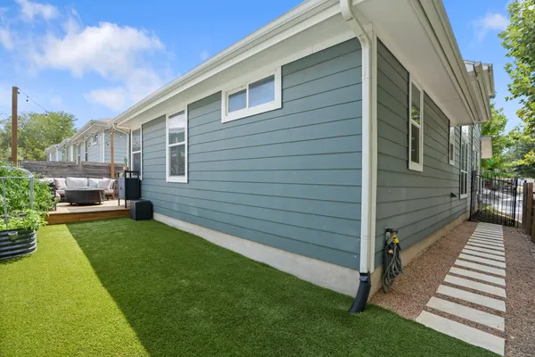 7200 CORDELIA CT