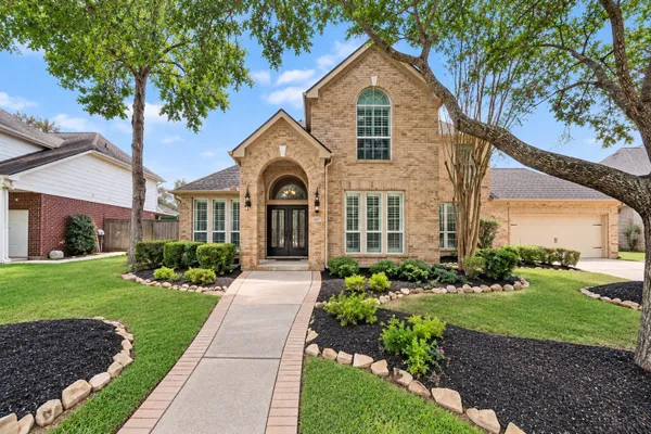 1422 HILLSIDE FOREST DR