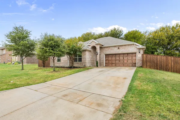 7512 ROSE CREST BLVD