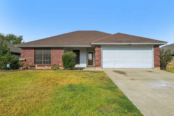 609 RUTH DR