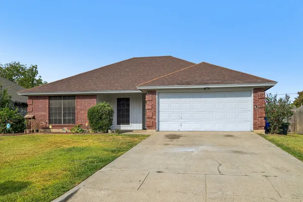 609 RUTH DR