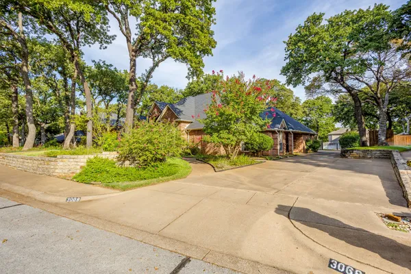 3068 HIGH RIDGE DR