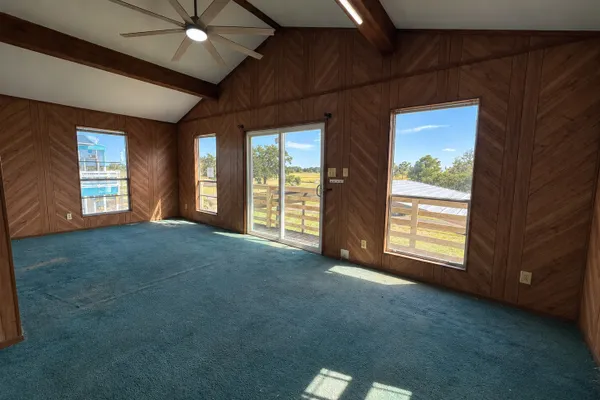 204 TEAL LN
