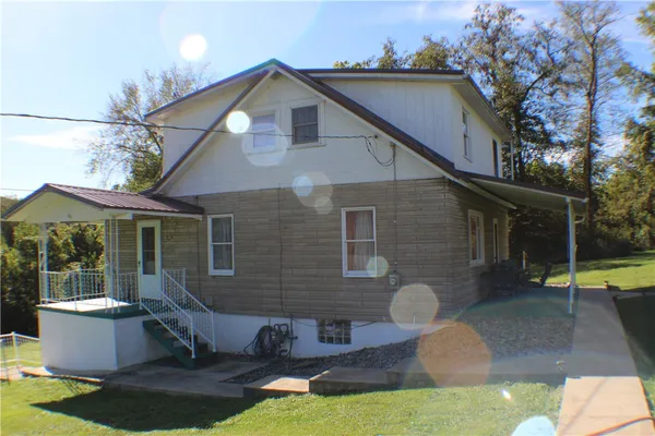 16 CHURCH ST