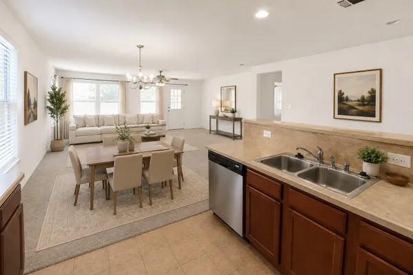 5704 SAPPHIRE POOL TRL