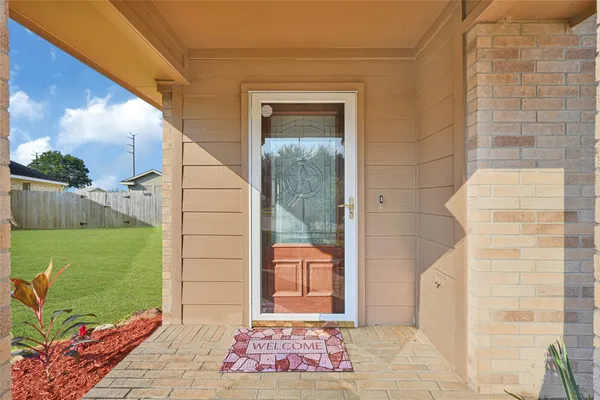 2146 LONGWOOD DR