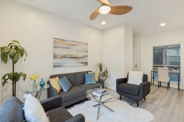 4221 COLE AVE 102