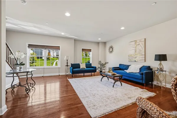 707 FREEDOM DR