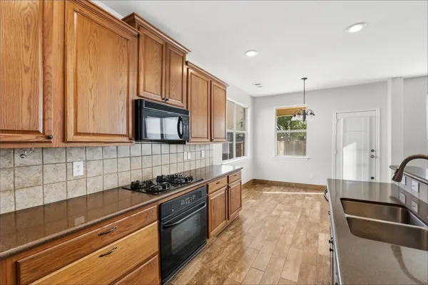 5104 SHELLY RAY RD
