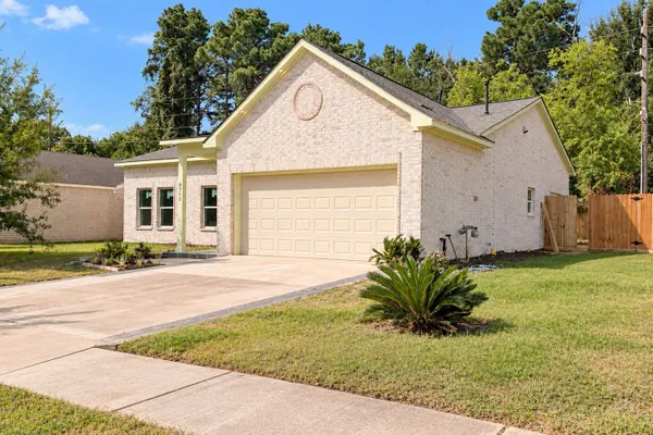 8715 VICTORIA FOREST DR