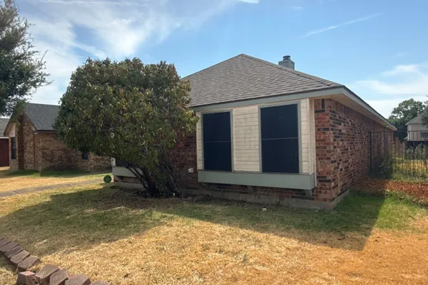 1422 WINDMILL LN