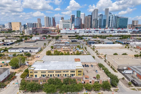 2323 POLK ST 205