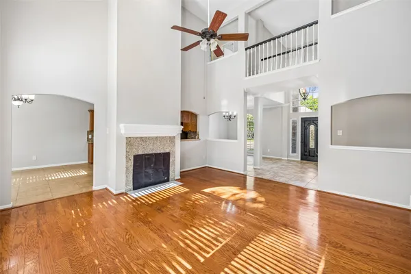 4031 MISSION VALLEY DR
