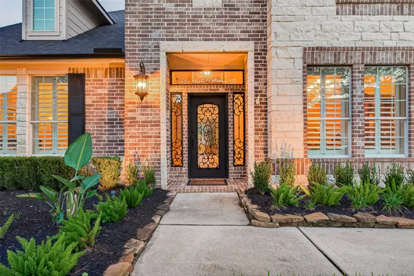 2401 SCARLATTI DR