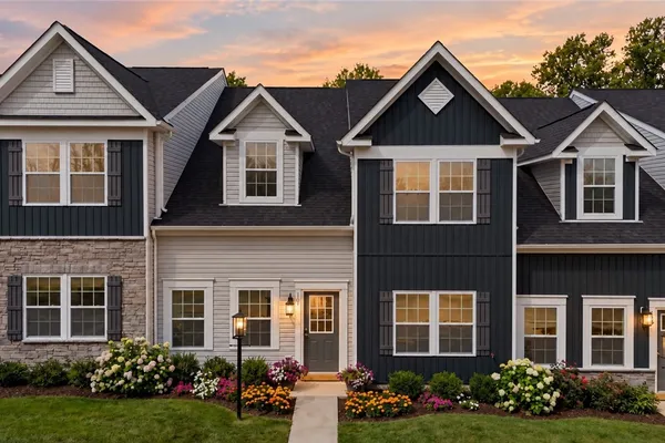 107 BLUE BIRD LN