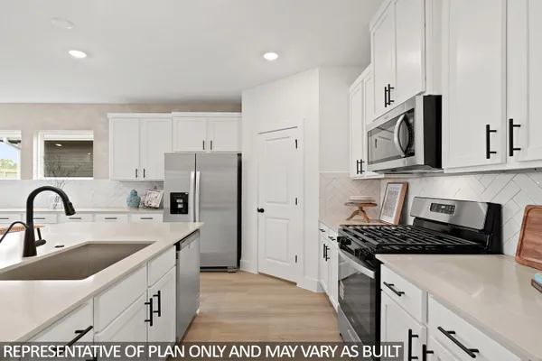 13136 SORRENTO BAY DR