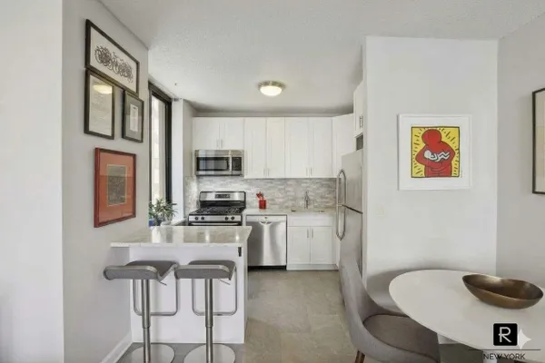 403 E 62ND ST 5-B