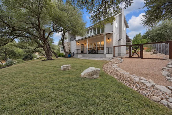 501 ALVA DR