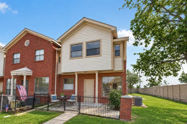 1103 DULLES AVE 1604