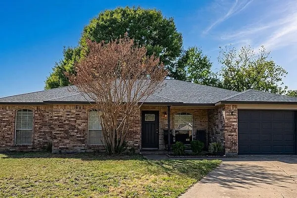 208 TEJAS DR
