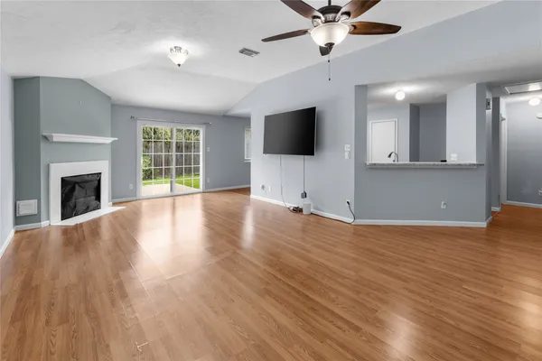 1735 OAK RIDGE DR
