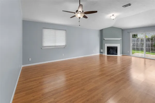 1735 OAK RIDGE DR