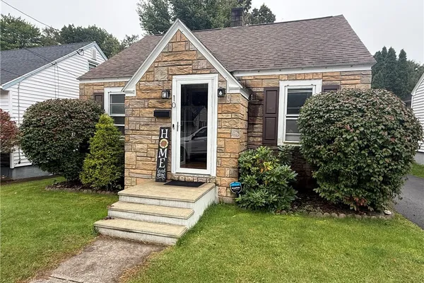 10 DEXTER AVE