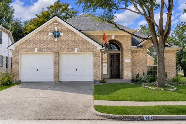 431 CARDINAL OAKS
