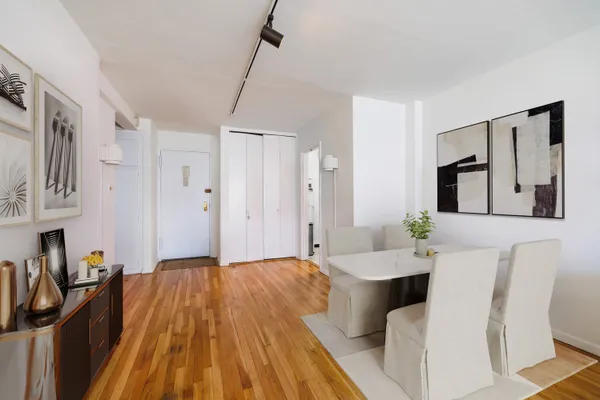 140 7TH AVE 5G