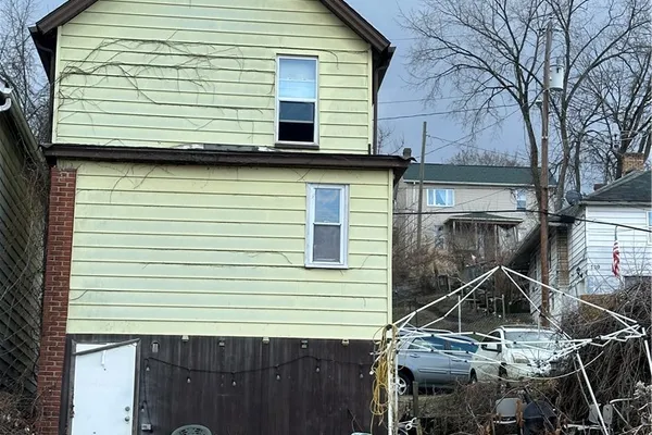 706 SHADY AVE