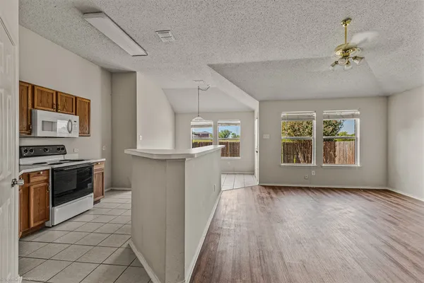 2011 MISTY HOLLOW CT
