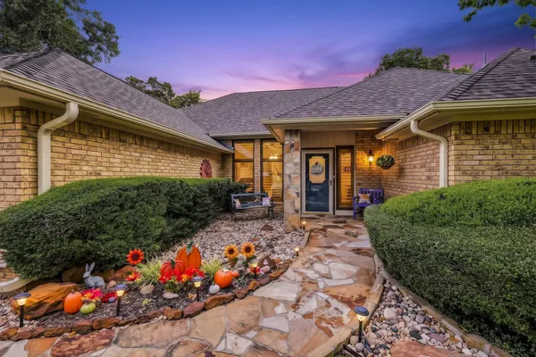 707 GLENN DR