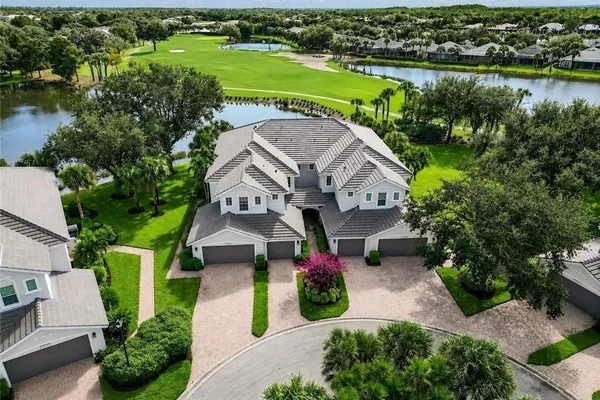 9111 PALMETTO RIDGE DR 201