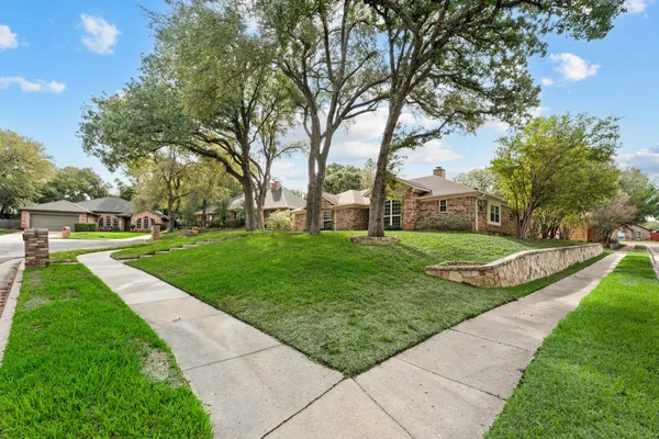 3804 BERKSHIRE CT