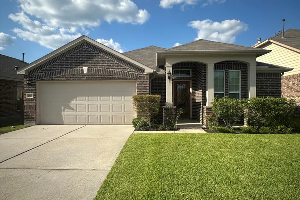 2570 RIVERWAY DR
