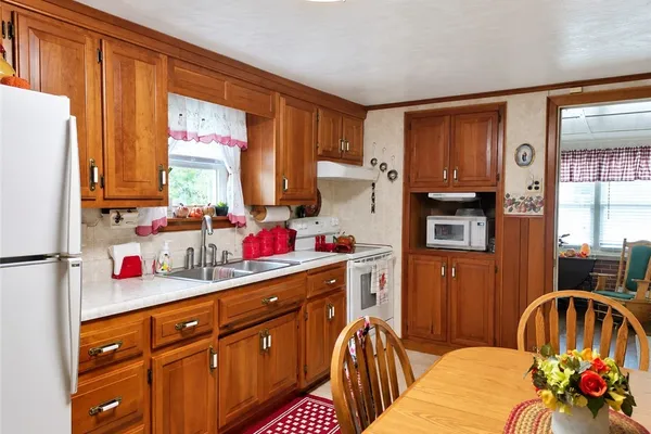 406 HERMAN RD