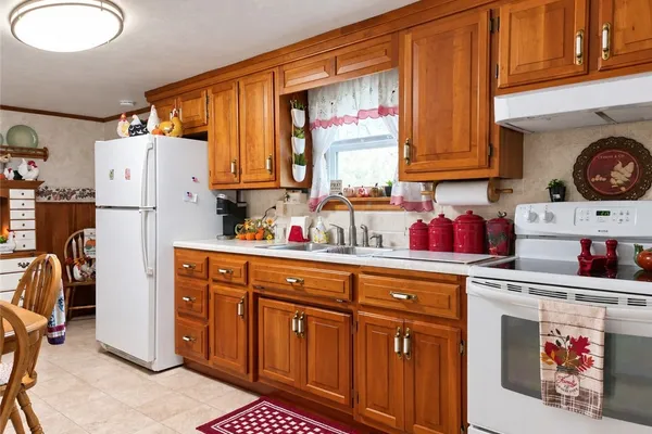 406 HERMAN RD