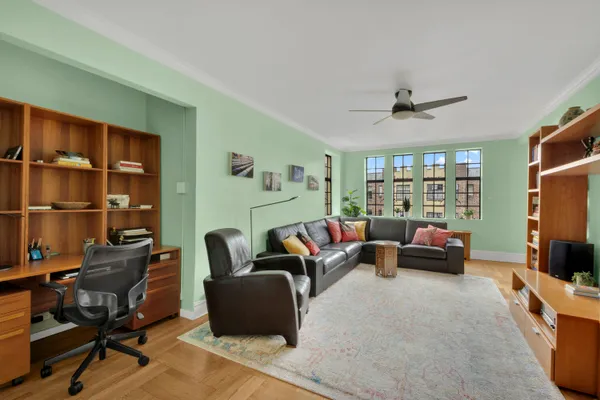 116 PINEHURST AVE G54