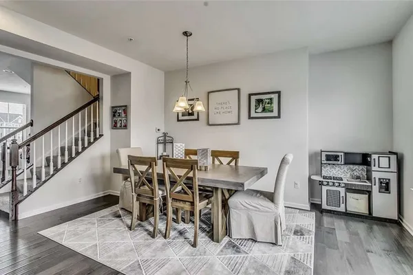 4052 OVERVIEW DR