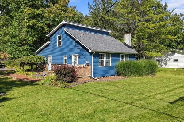 14 TWIN LAKE RD